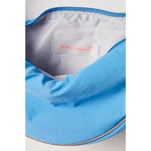 NWT NEW Bulls Eye Sling Bag FP MOVEMENT BLUE - Picture 4 of 4